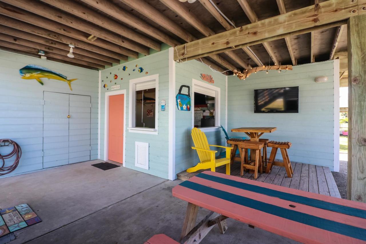 One-Of-A-Kind Beach Home With Lounge Bar Game Room Galveston Exterior foto