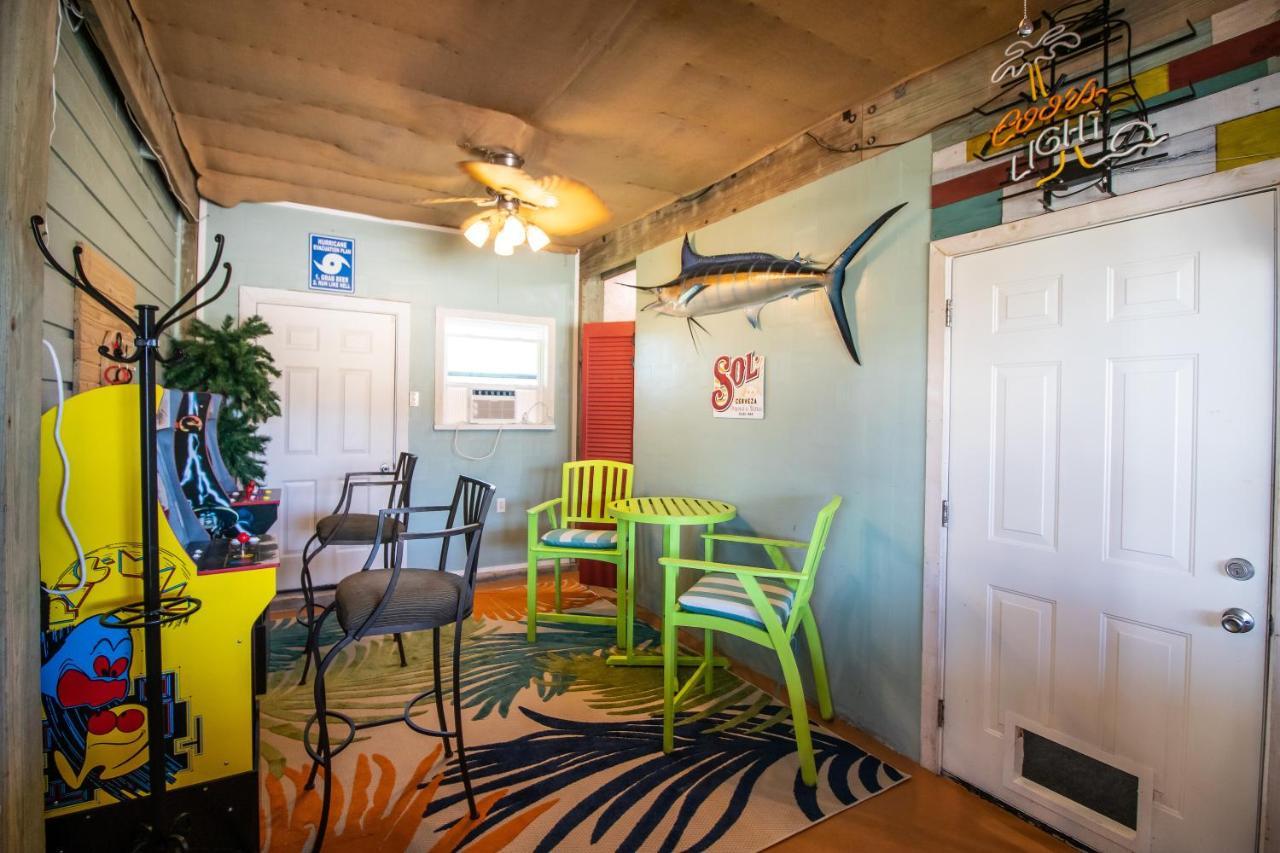 One-Of-A-Kind Beach Home With Lounge Bar Game Room Galveston Exterior foto